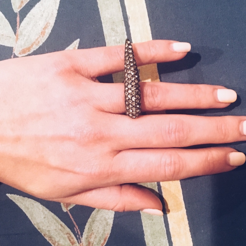 Made her think talon knuckle buster ring